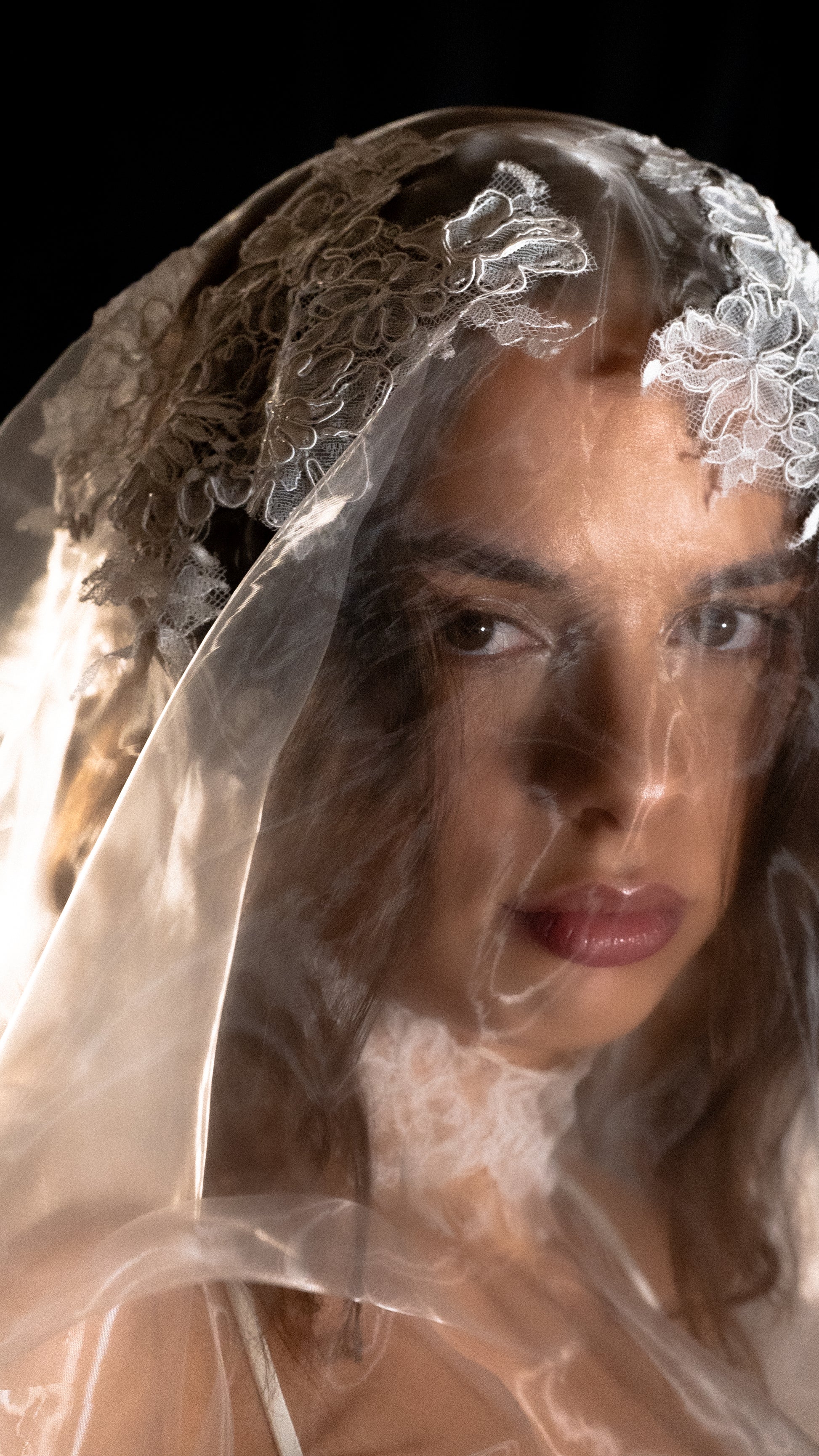 Modern French Chantilly lace wedding veil in Japanese super organza by Ephemeris